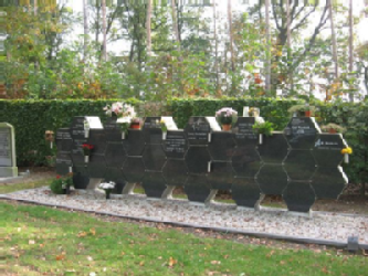 Urnenmuur