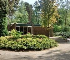 Buitenkant aula Oosterbeek