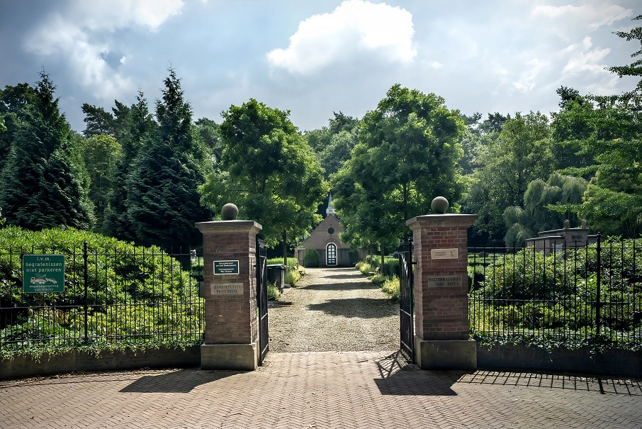Ingang begraafplaats Oosterbeek Zuid 